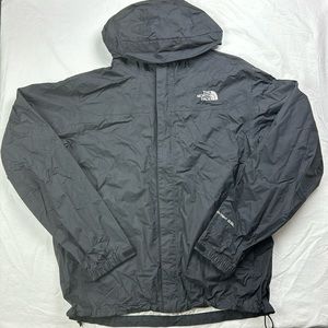 The North Face Men’s HyVent 2.5L Windbreaker (Medium)